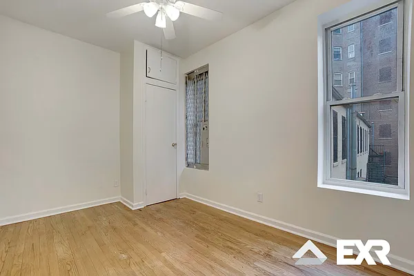 Rented by EXR | media 4