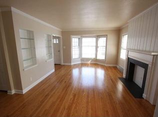 4921 N Green Bay Ave, Milwaukee, WI 53209