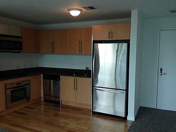2nd image of 300 S Biscayne Blvd APT 1409