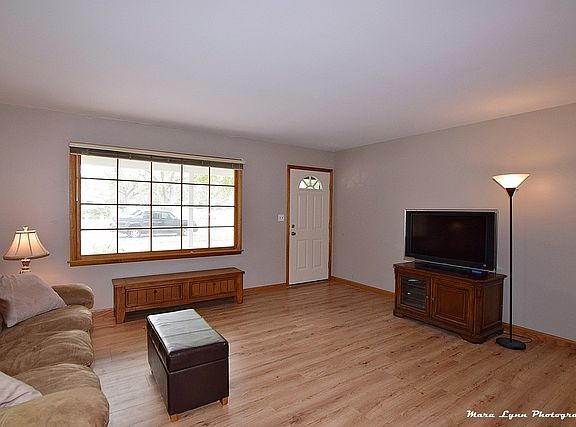 3rd image of 502 Princeton Dr