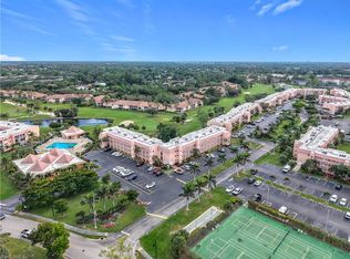 175 Turtle Lake Ct APT 310, Naples, FL 34105