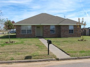 1440 Lariat Trl, Henrietta, TX 76365