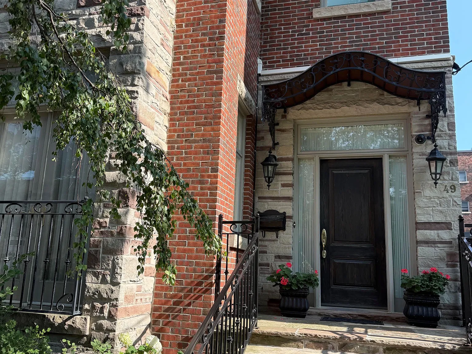 4 bed, $12,000 — Photo 1