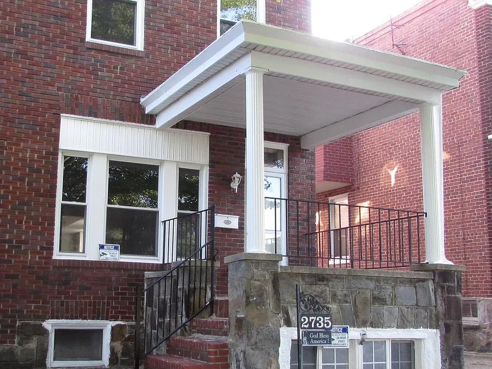 2735 Chesterfield Ave