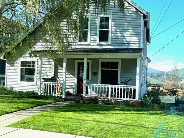 1340 Cascade Ave, Hood River, OR 97031