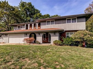 316 Point Bluff Dr, Decatur, IL 62521