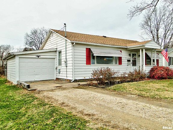 2nd image of 748 Memorial Dr