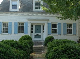 2922 2nd Rd N, Arlington, VA 22201