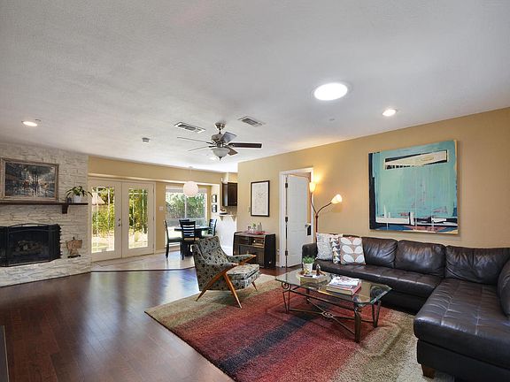 3rd image of 5814 Gateshead Dr