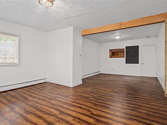 3rd image of 84 Saint Paul St