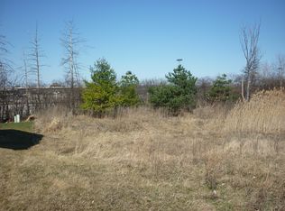 Magnolia Ct, Greendale, WI 53129