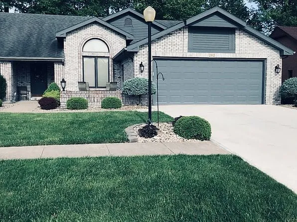 202 Hidden Timbers Dr #8, Ottawa, OH 45875