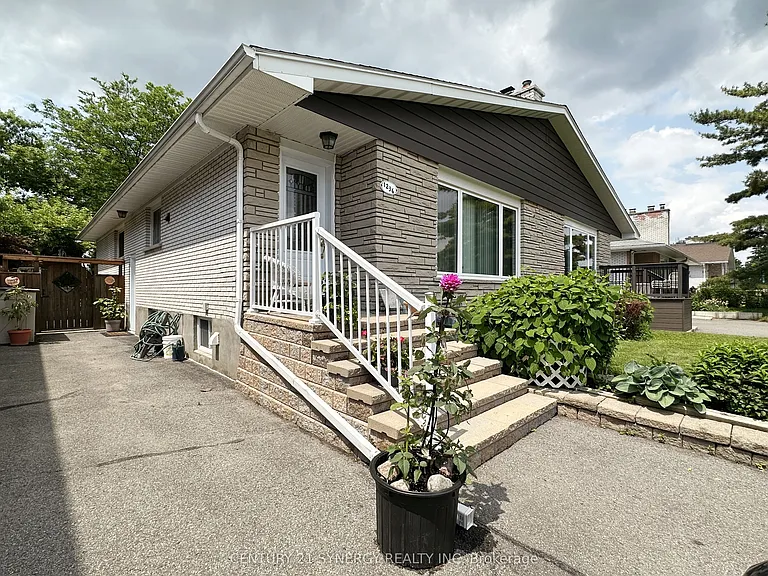 1236 Clyde Ave #2 — Photo 2