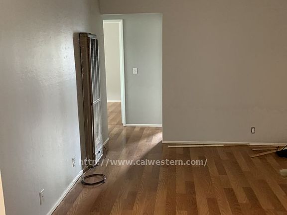 5th image of 531 E Taylor Ave