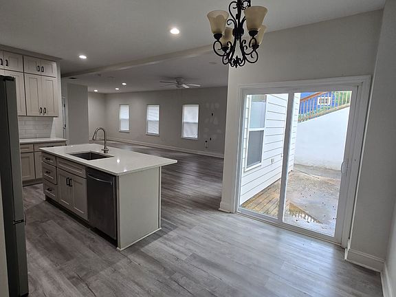 3rd image of 191 Cartersville St #100
