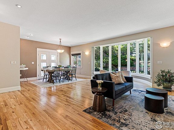5th image of 1002 Rosehill Dr