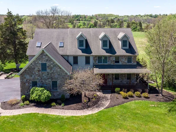 23 Red Hill Rd, Pipersville, PA 18947