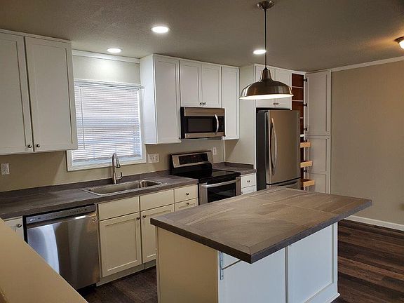 2nd image of 88 Emory Cir Unit 2