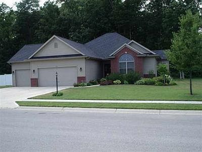 1st image of 105 Mountain Ash Ln