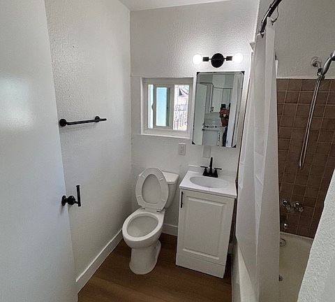 5th image of 222 Avenue 18 #6