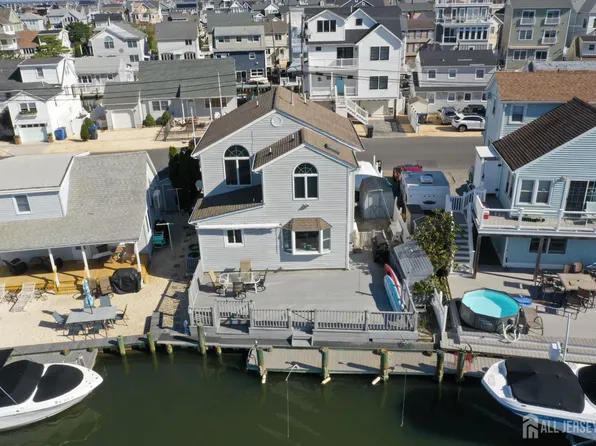 257 Strickland Blvd, Lavallette, NJ 08735