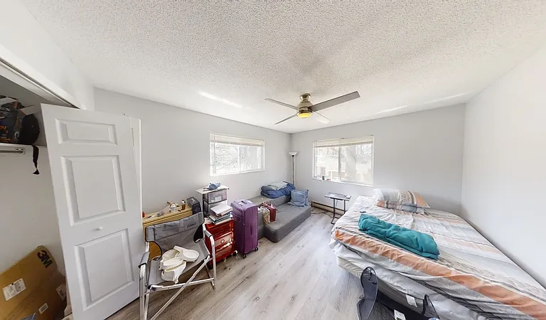 1302 W Huron St — Photo 11