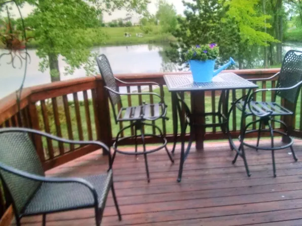 235 Stony Lake Dr #1, Oxford, MI 48371