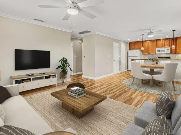 10401 Caminito Rimini, San Diego, CA 92129