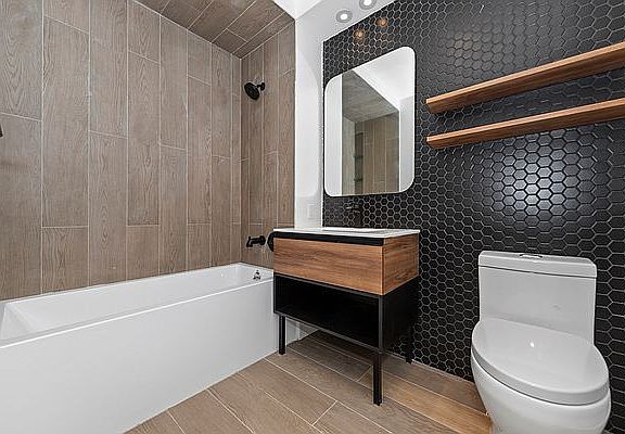 4th image of 250 Gold St #311