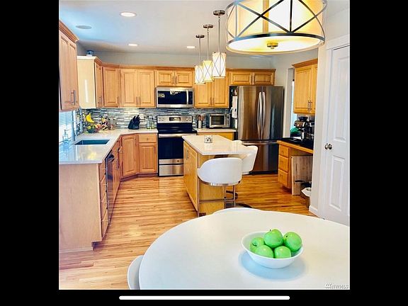5th image of 18416 119th Avenue Ct E