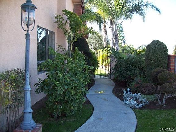 5th image of 1044 S Easthills Dr