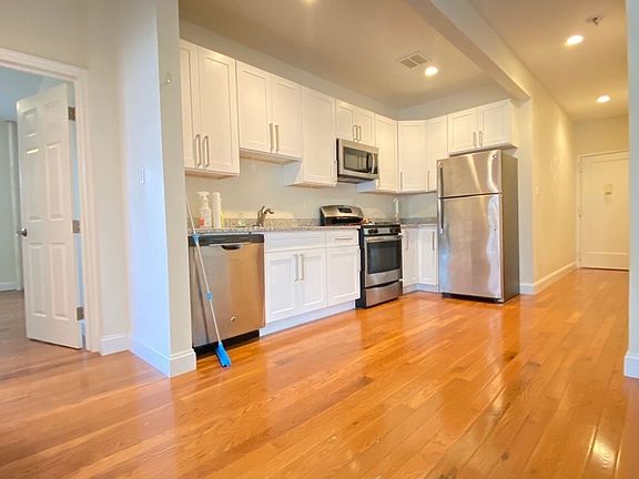 2nd image of 60-15 Woodside Ave #3CC