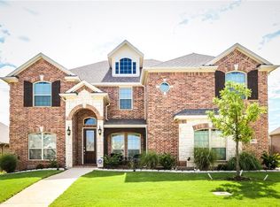 212 Chateau Ave, Kennedale, TX 76060