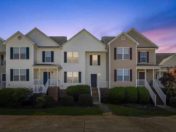 106 Piccadilly Ct, Clayton, NC 27520