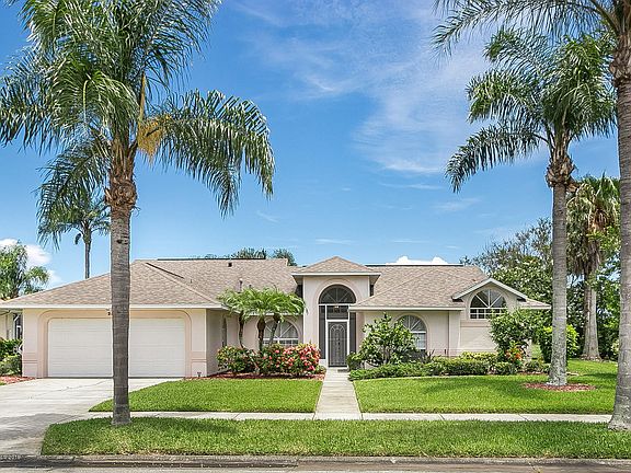 3rd image of 2519 Canterbury Cir
