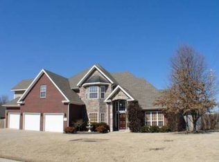 200 Genesis Dr, Bentonville, AR 72712