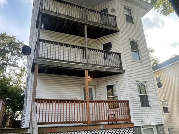 8 Fern St, Worcester, MA 01610