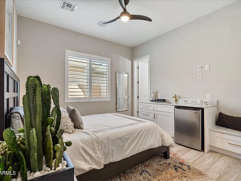 5543 E Beryl Ave — Photo 27