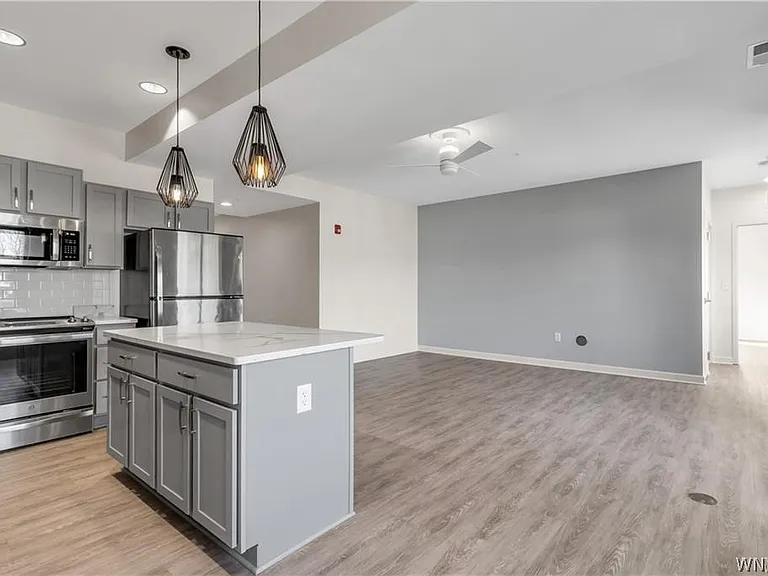 5712 Main St #200 — Photo 21