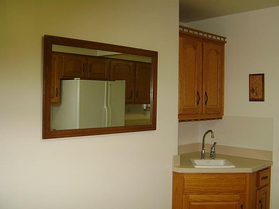 4th image of 615 Sewickley St
