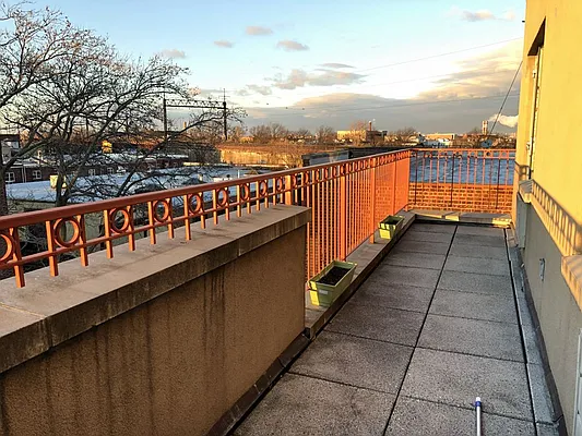 Rented by NY Space Finders Inc. | media 56