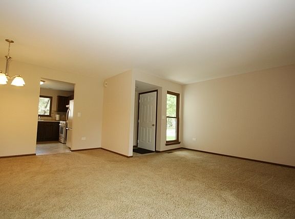 4th image of 931 Manchester Cir #931