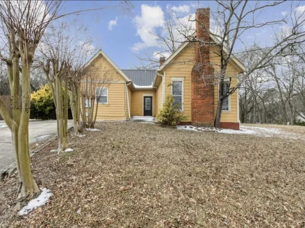 4402 Oak St, Oakwood, GA 30566