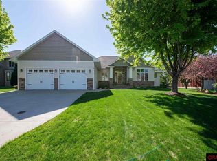 26 Deerwood Ct, North Mankato, MN 56003