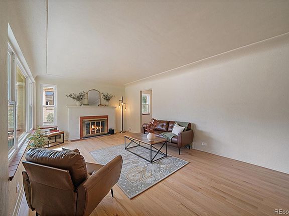 4th image of 3015 S Grant Street