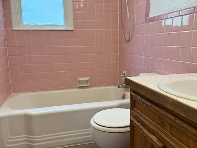 1704 Smith Dr — Photo 13