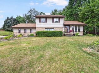 1130 Penny St SE, North Canton, OH