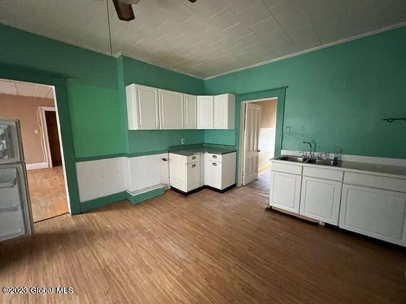 3rd image of 66 James Street