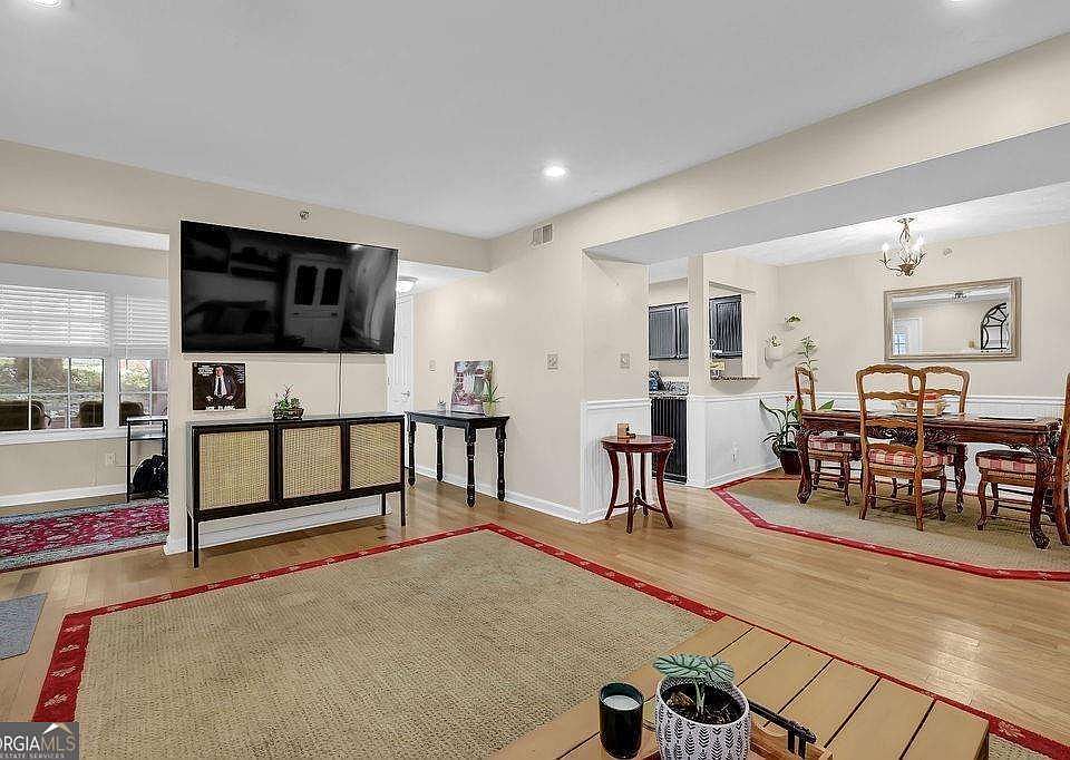 1st image of 4081 Riverlook Pkwy SE Unit 102