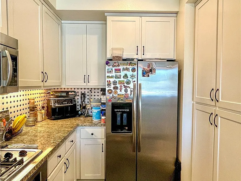 21301 Erwin St #449 — Photo 11